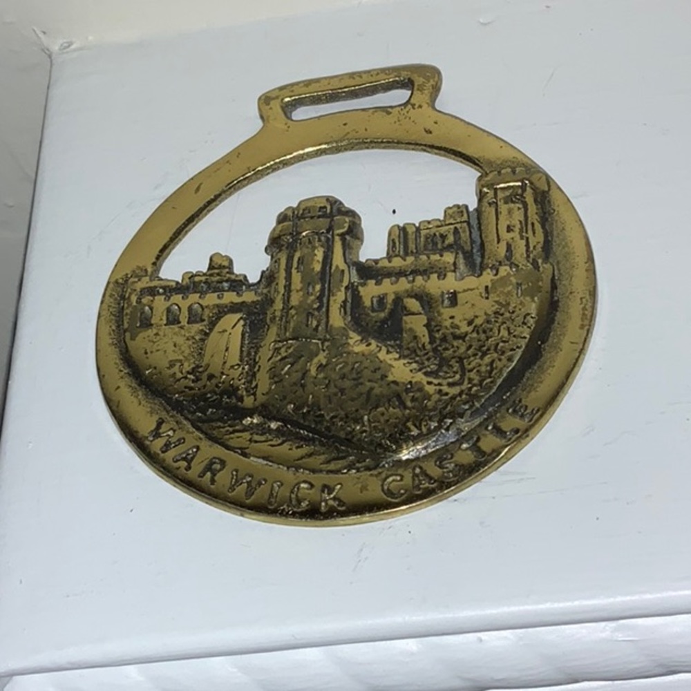 Warwick Castle Metal Horse Medallion